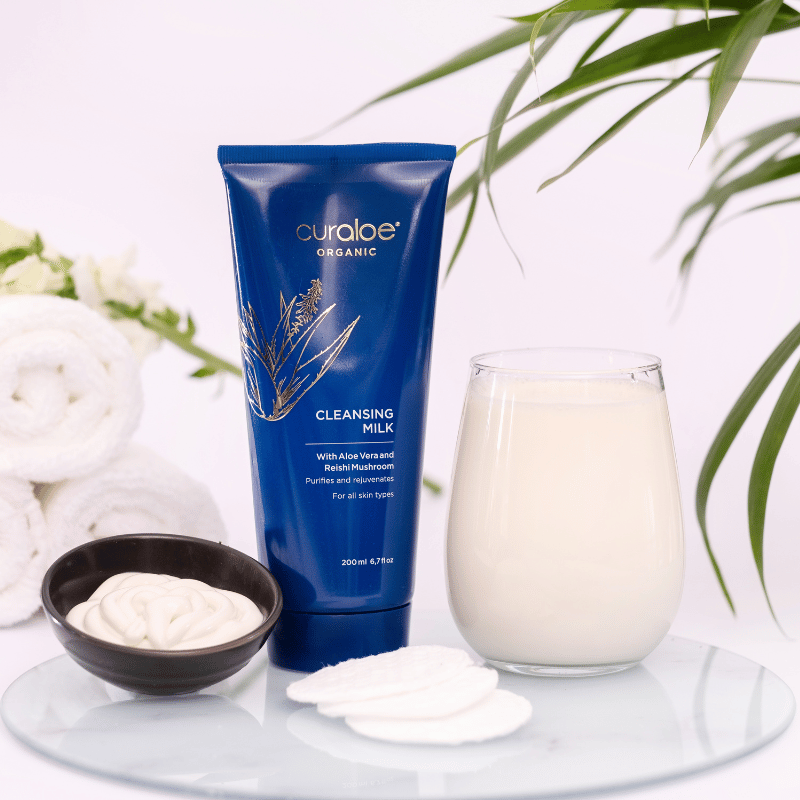 Organic Aloe Vera Cleansing Milk for Sensitive and Acne-Prone Skin